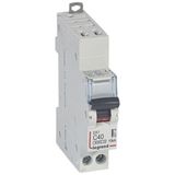 DX³6000 10kA automatic high inlet and low outlet U+N screw circuit breaker - 230V~ - 40A - curve C - 1 module