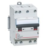 Circuit breaker DX³4500 6kA high inlet and low outlet via screw terminal - four-pole 400V~ 32A curve C - 3 modules