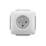 5518A-W2389 B Socket outlet with earthing pin, lid