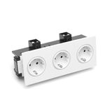 Triple socket outlet for Data trunking Signa Base, RAL 9001