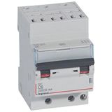 DX³4500 6kA circuit breaker high inlet via automatic terminals low outlet via screw terminals - three-pole 400V~ 6A curve C - 3 modules