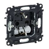 2P+E socket with shutters Valena In'Matic -auto. terminals -German std -16-250V~