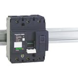 switch-disconnector NG125NA - 3 poles - 125 A