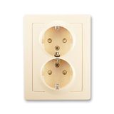 Outlet single with pin