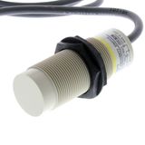 Proximity sensor, capacitive, M30, unshielded, 15 mm, DC, 3-wire, PNP-