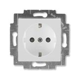 5520H-A03457 16 Socket outlet with earthing contacts, shuttered