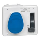 Interlocked switched socket with small flange P17 - IP44 - 200/250V~ - 16A -2P+E
