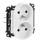 2X2P+E SOCKET WITH SHUTTERS, AUTO SPECIAL POLAND WHITE