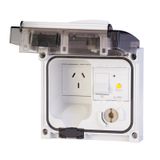 DOMESTIC INTERLOCKED SOCKET 2P+E IP56