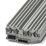 Feed-through terminal block ST 4-QUATTRO