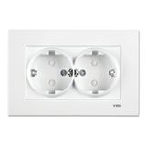 Karre White Child Protected Double Earth Socket