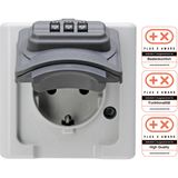 Earthed socket outlet with combination l