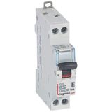 DX³6000 10kA high inlet and low outlet U+N screw circuit breaker 230V~ - 32A - curve B - 1 module