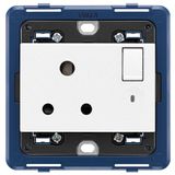 Switched 2P+E 5A English outlet white