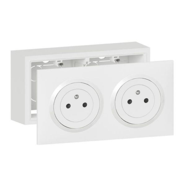 Double 2P+E surface dooxie 16A pre-wired power socket kit delivered with frame for surface mounting in white finish image 1