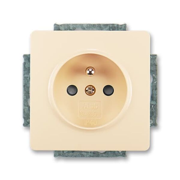 5518G-A02359 C1 Socket outlet with earthing pin image 1