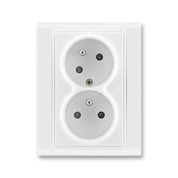 5583F-C02357 08 Double socket outlet with earthing pins, shuttered, with turned upper cavity, with surge protection ; 5583F-C02357 08 image 38