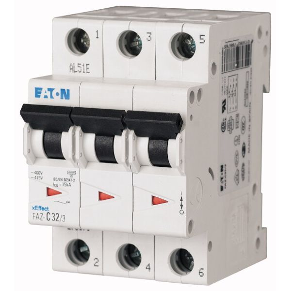 Miniature circuit breaker (MCB), 4 A, 3p, characteristic: C image 1