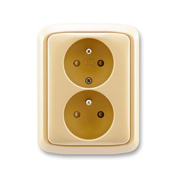 5583A-C02357 R2 Double socket outlet with earthing pins, shuttered, with turned upper cavity, with surge protection image 36