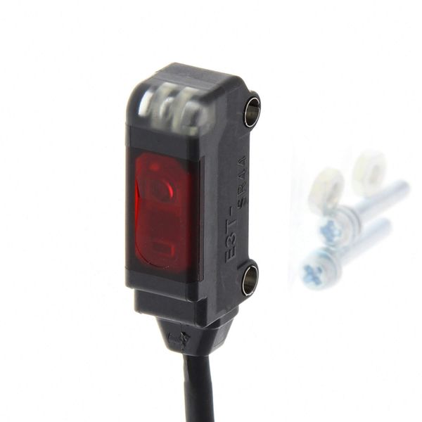 Photoelectric sensor, retro-reflective, 200 mm range image 1