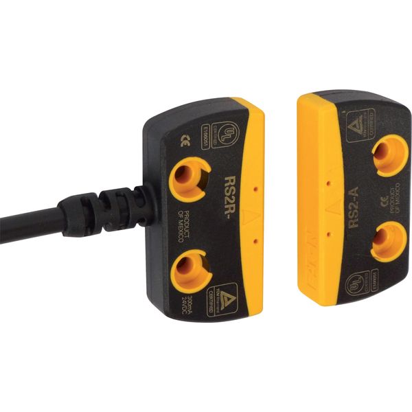Safety switch, RS, 2 NC, Reed contacts, Ue 24 V DC, -10 - +55 °C, Plastic, Connecting cable 150 mm with plug connection M12 x 1, Sn 8 - 19 mm, R image 3
