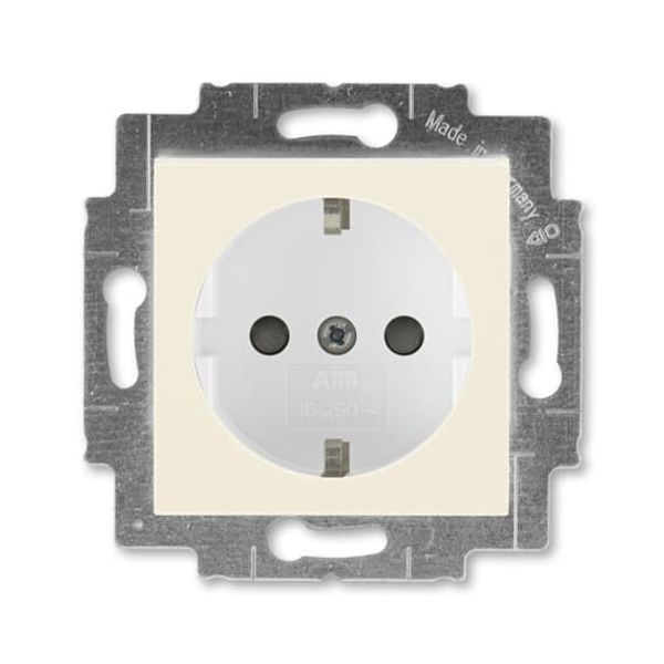 5520H-A03457 17 Socket outlet with earthing contacts, shuttered image 1