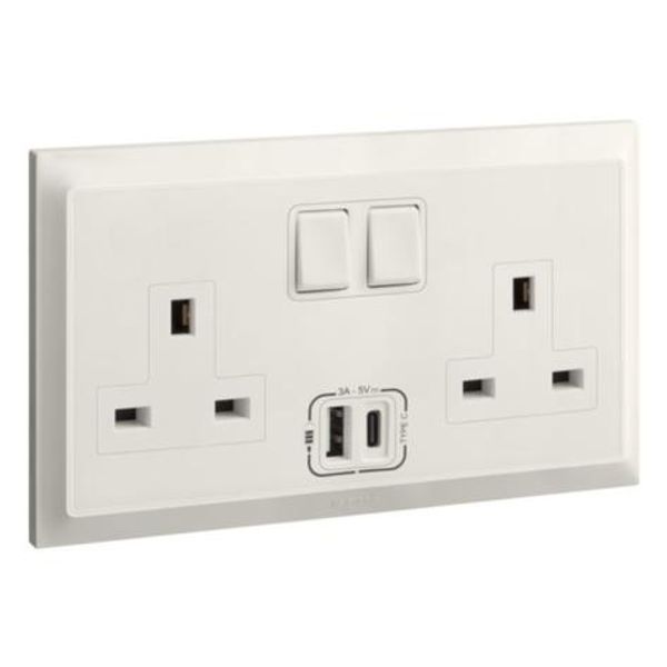 Belanko S 2 gang single pole BS switched socket outlet inboard - 13A + USB type A+C - Ivory image 1