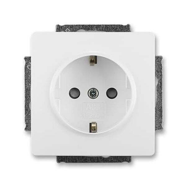 5518G-A03449 B1 Socket outlet with earthing contacts image 1