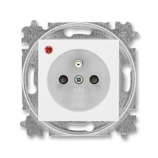 5599H-A02357 01 Socket outlet with earthing pin, shuttered, with surge protection image 2