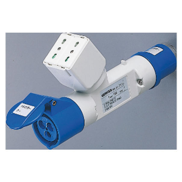 BRANCHED ADAPTOR IP44 - 1 BRANCHED OUTLET - WIRED - PLUG 2P+E 16A 230V ac 50/60HZ - 2 SOCKET-OUTLETS 2P+E 16A DUAL AMP (P17/11) +1  2P+E 16A 230V ac image 1