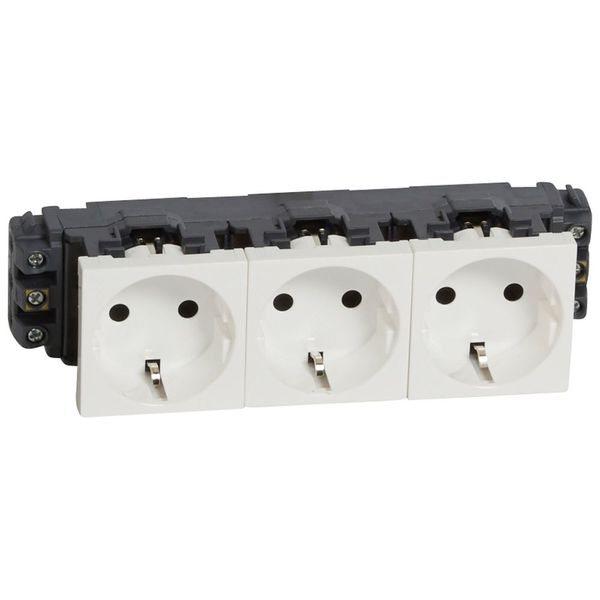 Socket Mosaic - 3 x 2P+E - for installation on trunking - screw term. - standard image 1