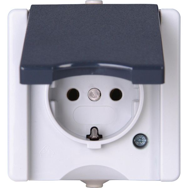 Earthed socket outlet with hinged lid image 1