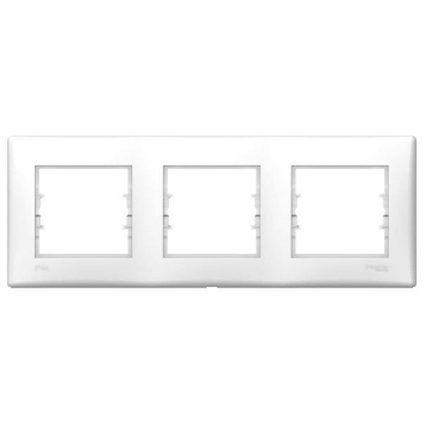 Sedna 3-gang horizontal IP44 frame white image 1