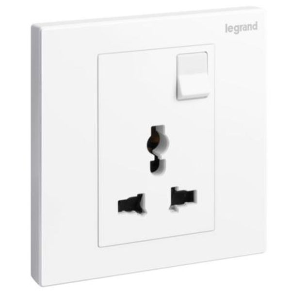 Galion - 1 gang Multistandard switched socket outlet - White image 1