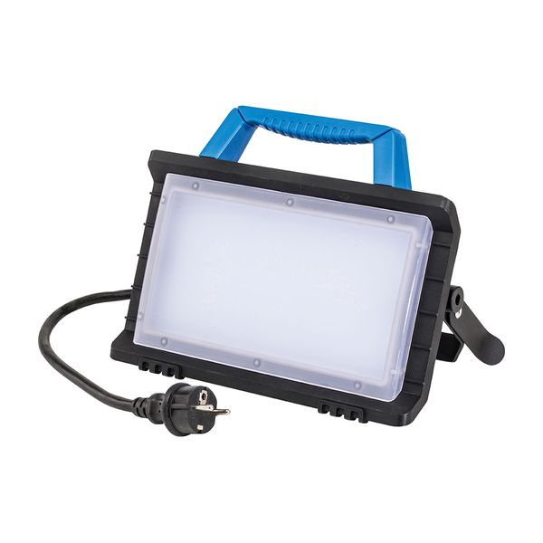 LED worklight 24W (120 LED)230VBlack plastic body and PC diffuser with blue handlewith one socket german version IP54ON/OFF switch3,0m rubbercable H07RN-F 3G1,5 with 2P+E plug1920Lumen4000KRa >80USB-powerbank 5V/1,0AIP54 image 1