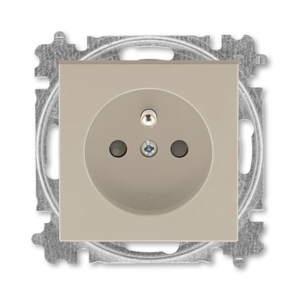 5519H-A02557 18 Single socket outlet , shuttered image 1