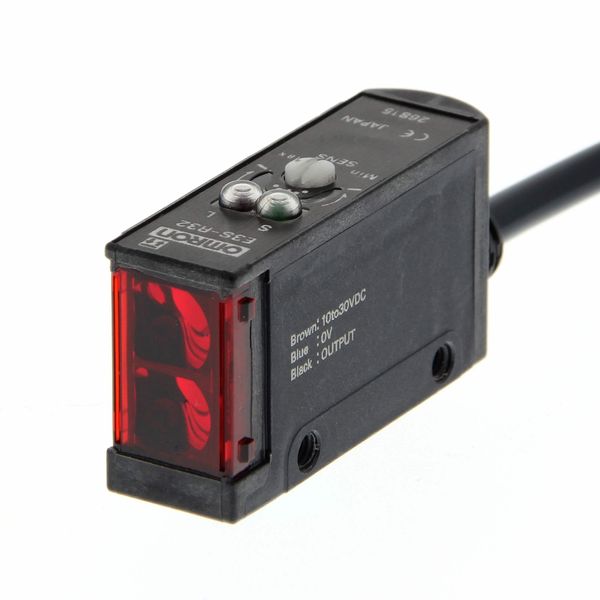 Photoelectric sensor, retroreflective, 1m, DC, 3-wire, PNP, horizontal image 1