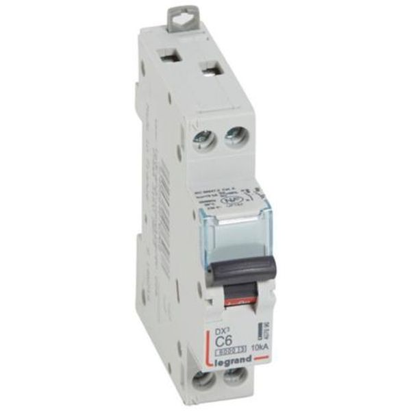 DX³6000 10kA high inlet and low outgoing screw circuit breaker U+N 230V~ - 6A - curve C - 1 module image 1