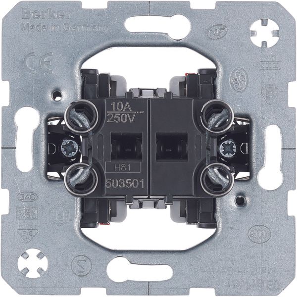 Series push-button NC contact and NO contacts with isolated input term image 1