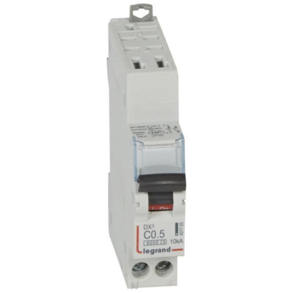 DX³6000 10kA automatic high inlet and low outlet U+N screw circuit breaker - 230V~ - 0.5A - 10 kA curve C - 1 module image 1