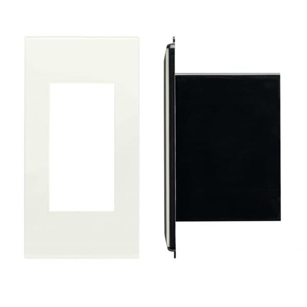 1M white frame with housing 1gang White - Chiara image 1