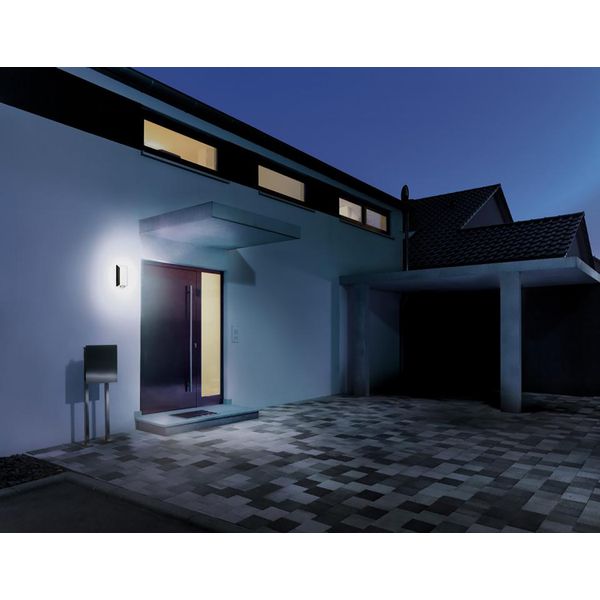 Sensor-Switched Outdoor Light
L 30 S With Motion Detector image 3