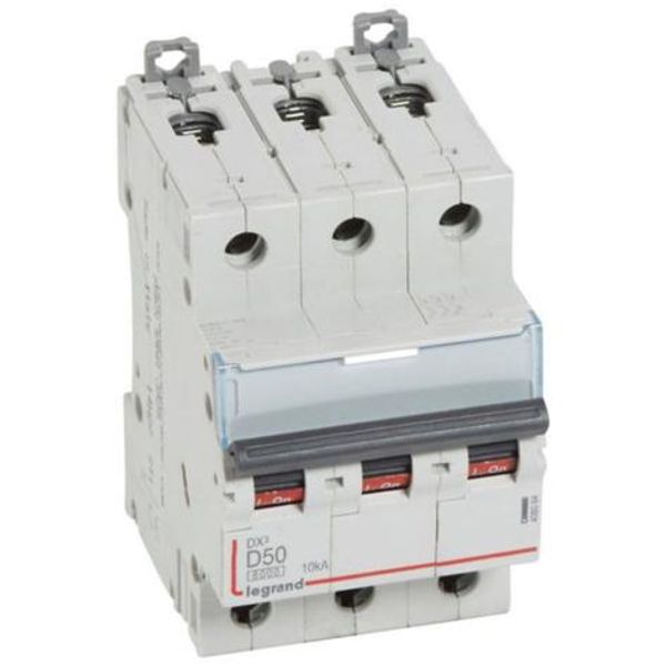 DX³6000 10kA high inlet and low outlet 3P 400~ screw circuit breaker - 50A - D curve - for traditional HX³ comb image 1