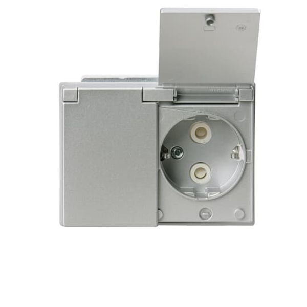 302EK-83P Socket Outlet Impressivo image 1