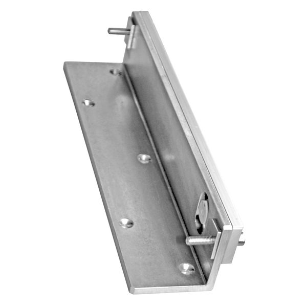 Mounting bracket image 1