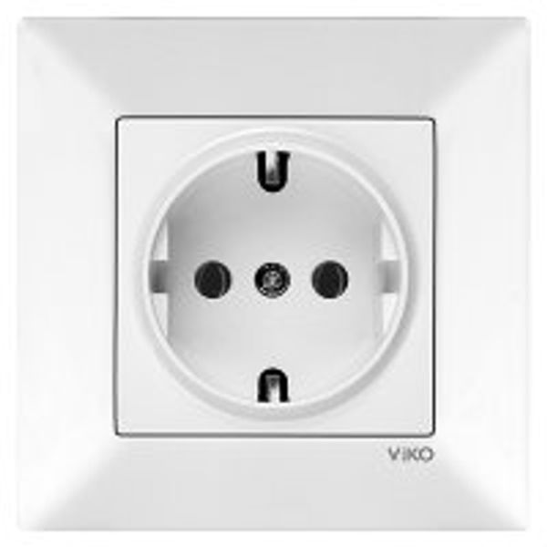 Meridian White Earthed Socket image 1