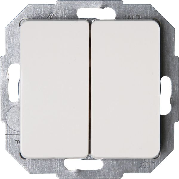 Series switch image 1