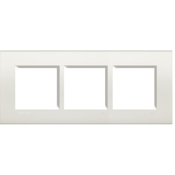 LL - COVER PLATE 2X3P 57MM WHITE image 1