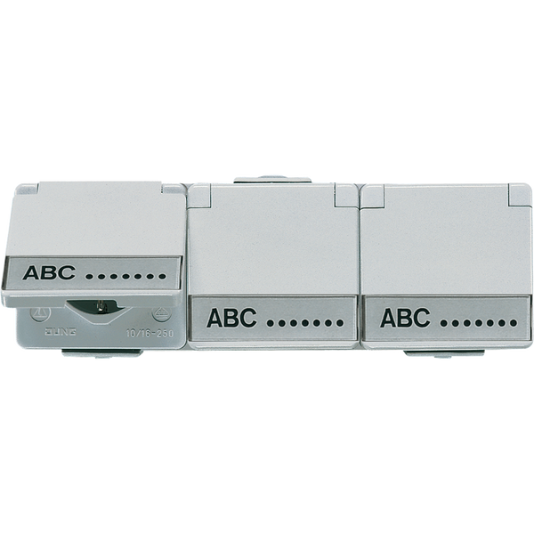 3-gang SCHUKO® socket 623NAW image 1