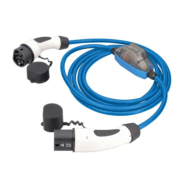 Charging cable electric car Mode 3
Type 2 to Type 2
with energy counter ROCO approx. 30 cm behind the plug (charge station side)
EV07EE-H 3G2.5 mm + 2x 0.5mm
230V 16A 1-phase, 3.6 kW
length 5m
IP44 image 1
